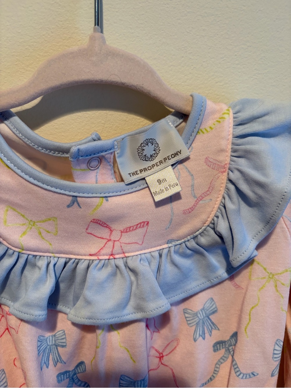Pink Bow-Print Ruffle bubble - Picture 2 of 3